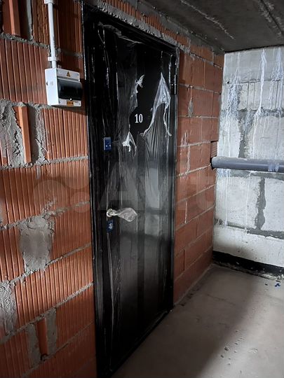 Машиноместо, 10 м²