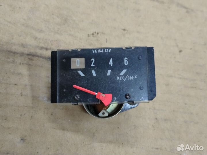 Указатель давления масла газ 24