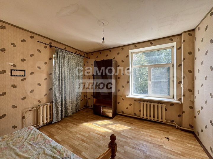 2-к. квартира, 57 м², 2/2 эт.