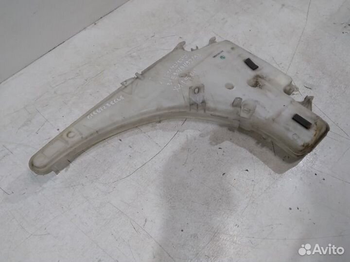 Бачок омывателя передний Bmw X1 E84 2009-2015