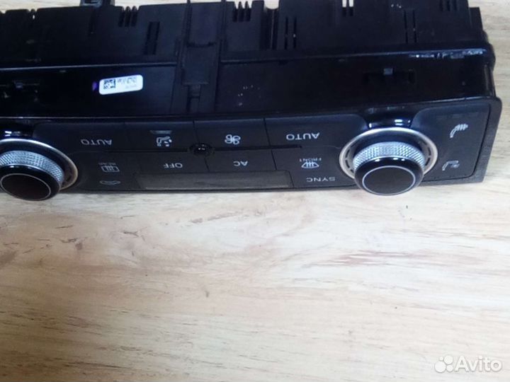 Блок климат контроля 4H0820043H