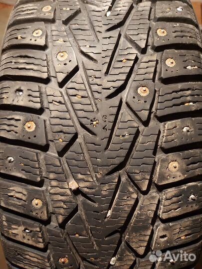 Nokian Tyres Hakkapeliitta 7 215/65 R16 102T