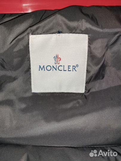 Зимняя куртка moncler