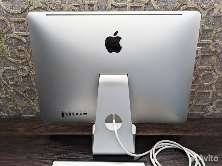 Apple iMac 21.5 mid 2011