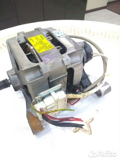 Двигатель стиральной машины indesit