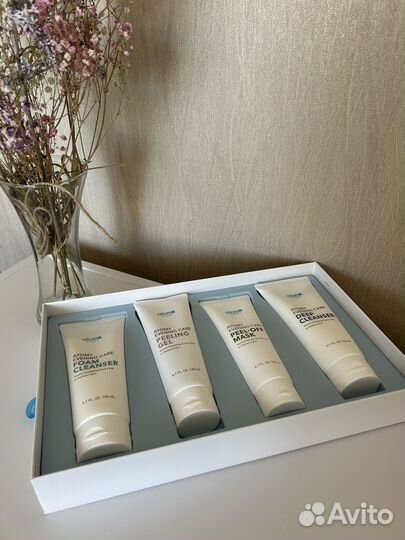 Атоми Ивнинг Кеар Набор