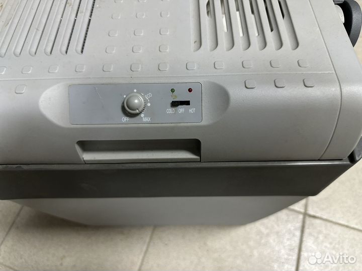 Автохолодильник dometic