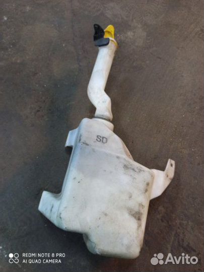 Бачок омывателя передний Opel Vectra C универсал