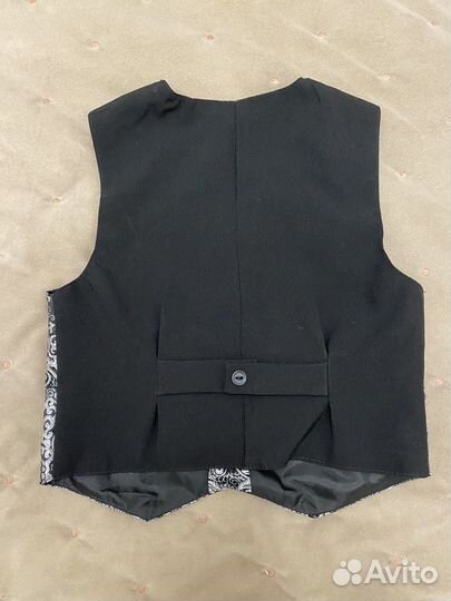 Жилетка нарядная