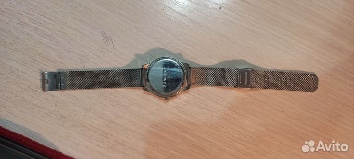 Часы наручные женские