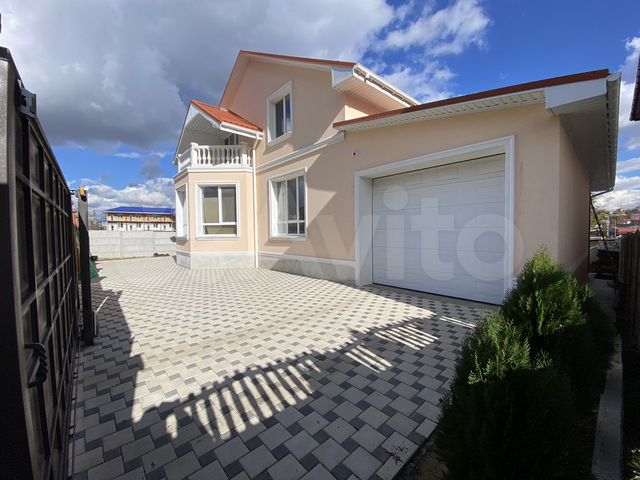 Дом 322 м² на участке 8 сот.