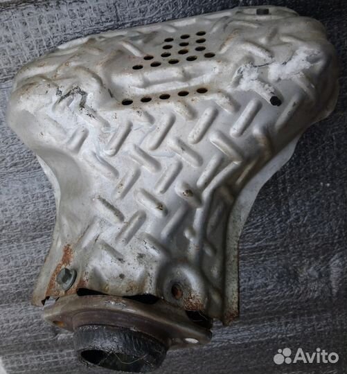 Выпускной коллектор Toyota 3ZZ / 3ZZ-FE