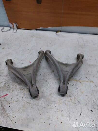 Рычаг задний Peugeot 407 Пежо 407