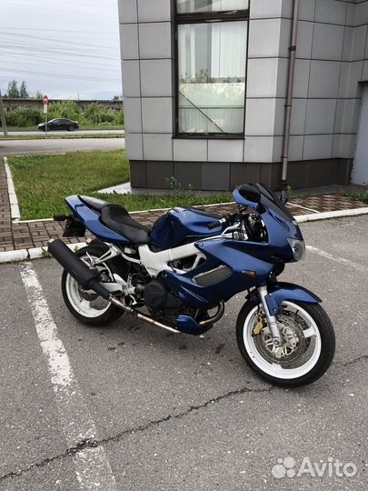 Продам Honda VTR