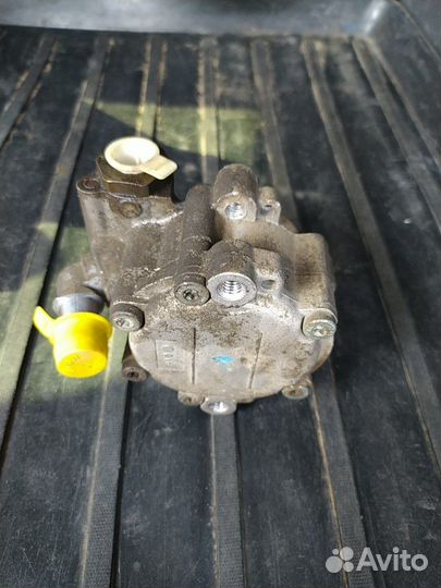 Насос гур Рено Дастер 2.0