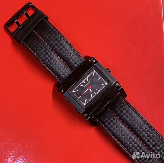 Часы triymph motorcycles 3031