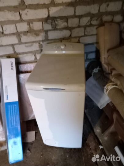 Стиральная машина с вертикальной загрузкой