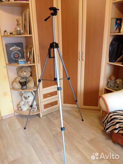 Штатив для фотоаппарата профессиональный