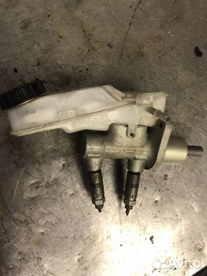 Гтц главный тормозной цилиндр Ford Focus 2