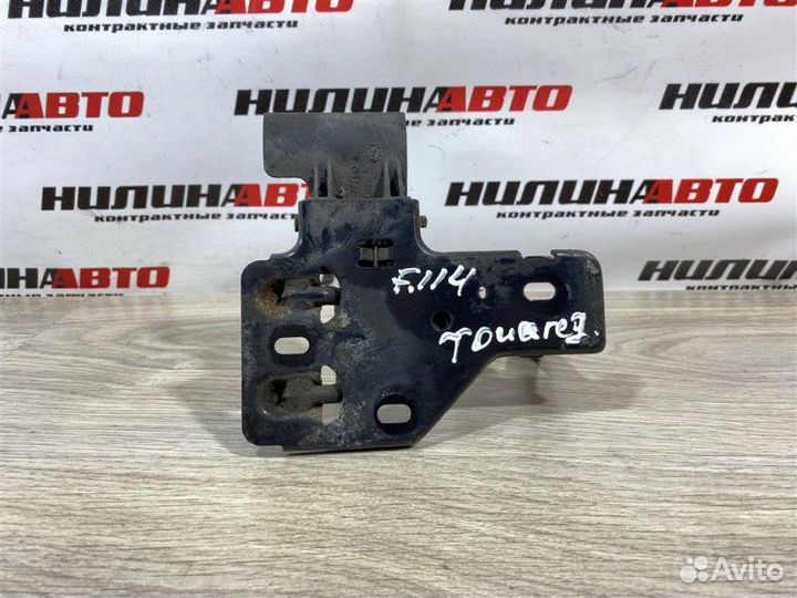 Замок капота Volkswagen Touareg кроссовер 2.5 BAC