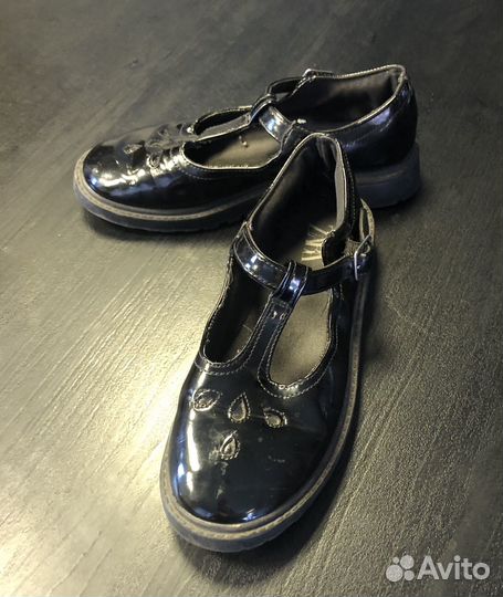 Туфли для девочки 35
