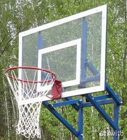 Баскетбольная стойка со щитом из орг стекла