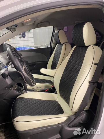 Чехлы экокожа Ромб на Renault Sandero 2 Stepway