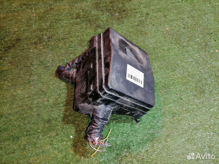 Блок предохранителей 8501A016 Mitsubishi Outlander