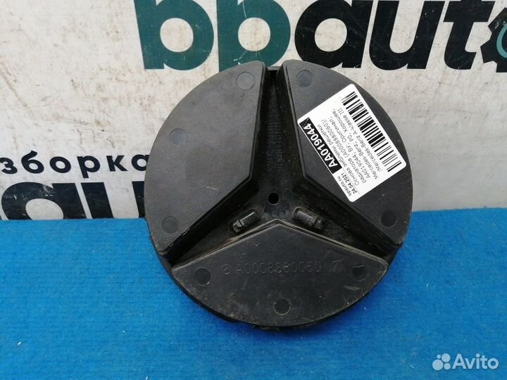 Основа эмблемы решетки радиатора A0008880060