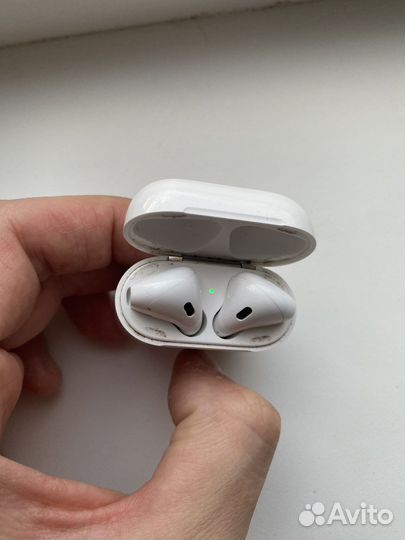Apple airpods