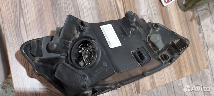 Фара левая на фольксваген поло седан 14 г