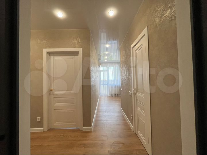 2-к. квартира, 56 м², 15/25 эт.