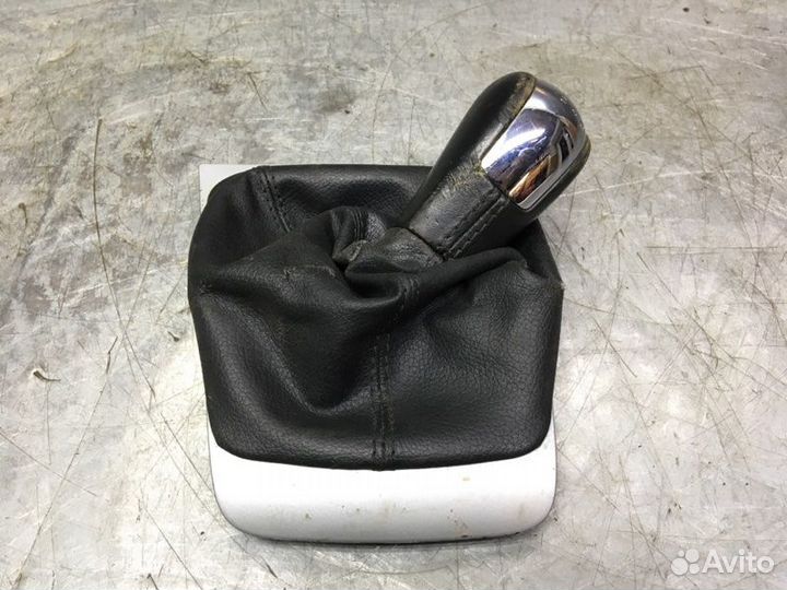 Рукоятка кулисы кпп Skoda Octavia (A5 1Z)