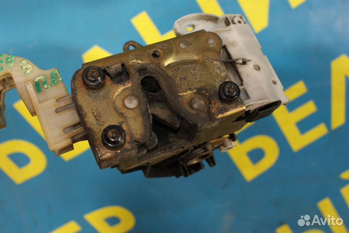 Передний правый замок двери Ford Mondeo 3