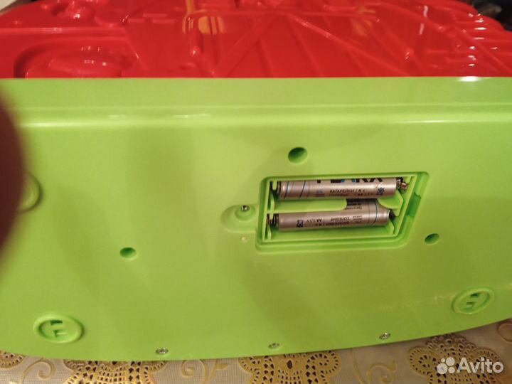 Игровой центр Chicco Говорящая ферма (Русский, Анг