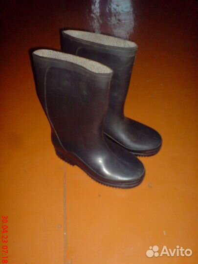 Резиновые сапоги