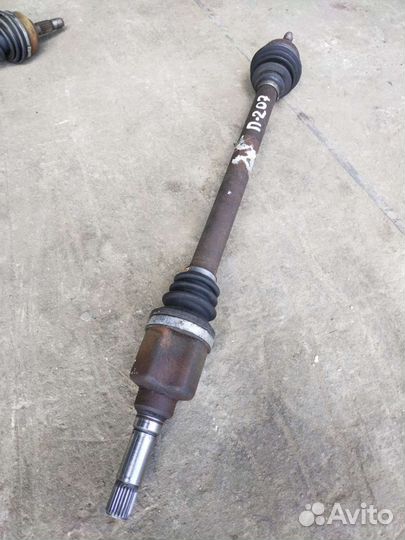 Приводной вал правый Peugeot 207 1.4 МКПП