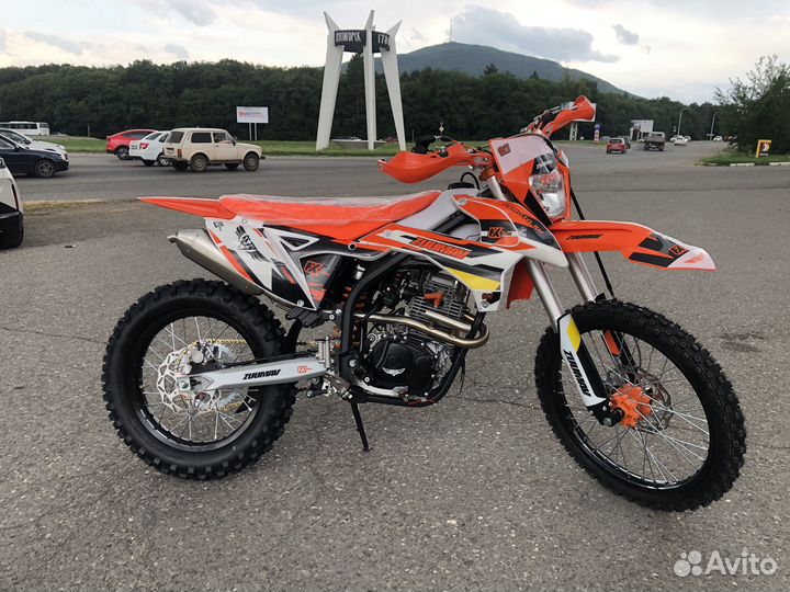 Кроссовый мотоцикл 250см3 эндуро