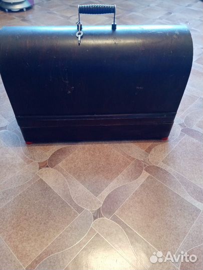 Швейная машина Подольск ручная