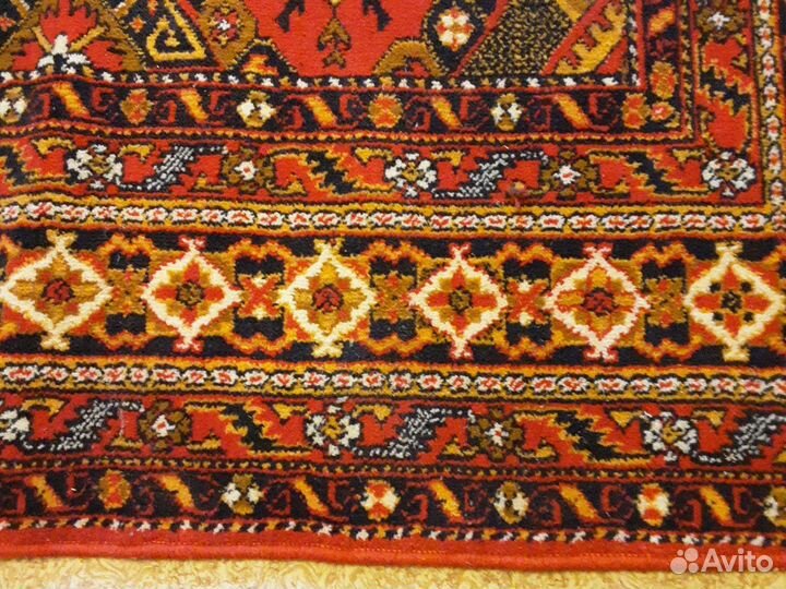 Ковер шерстяной 2 на 3 метра практически новый