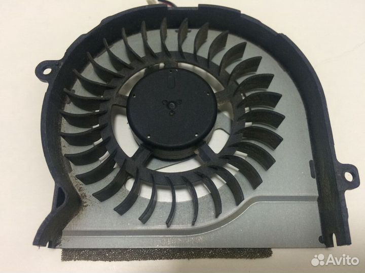 Вентилятор ноутбука Samsung NP305V5A, NP300E5X