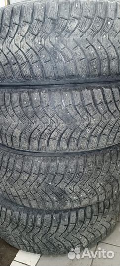 Michelin 4x4 Synchrone 225/60 R17