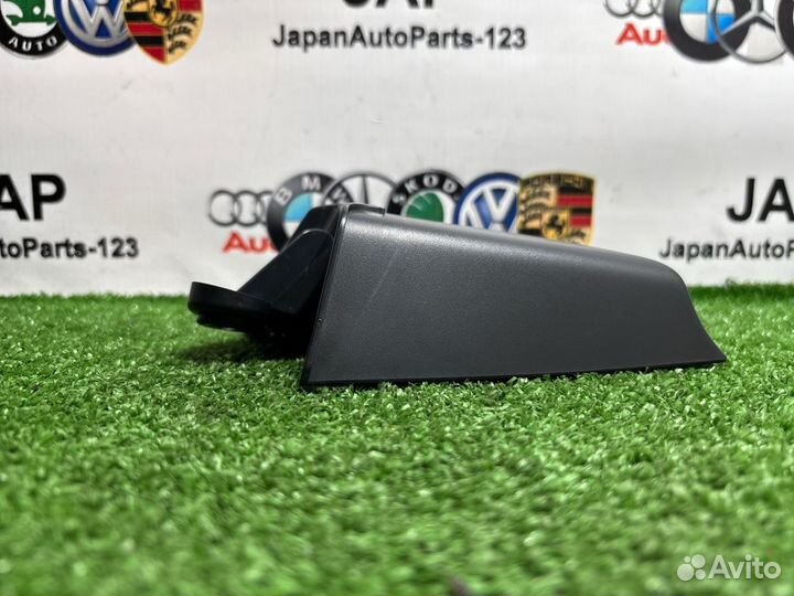 Декоративная накладка левая Audi A7 4G cypa 2015