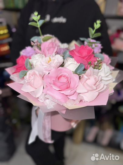 Цветы с доставкой, подарок на 8 марта