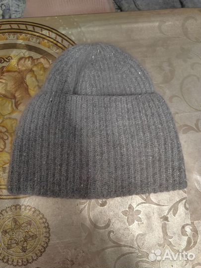 Шапки женские, манишка