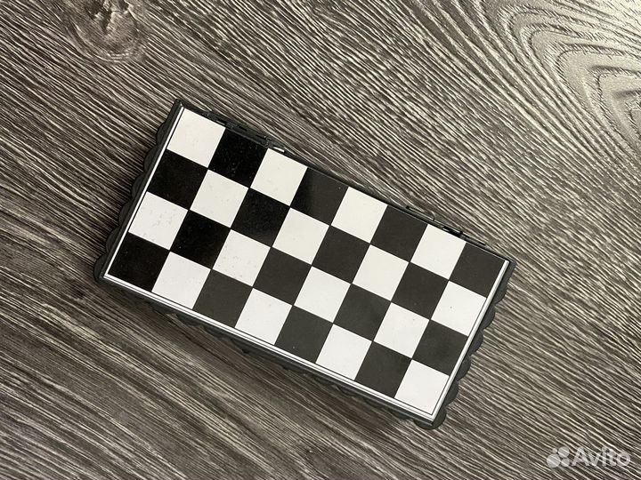 Шашки и шахматы, многоигровки