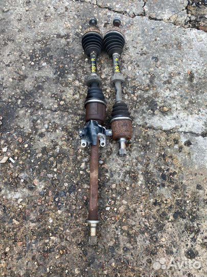 Привод в сборе Honda Odyssey 2003-2006 RB1 K24A