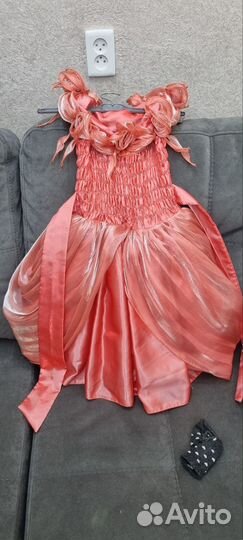 Отдам бесплатно платье