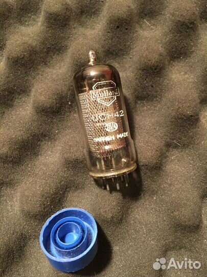 Радиолампа Mullard. UCH42