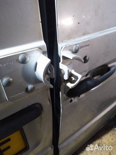 Двери задние (распашонка) Mercedes Vito W639 ом646